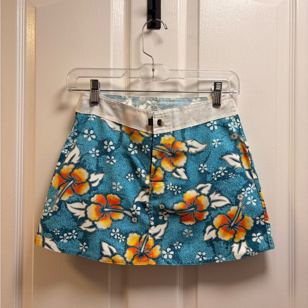 Y2K mini surf skirt